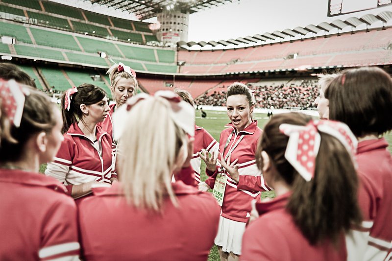 © Vincenzo Cammarata, Milano, 2010, Leader si nasce. Cheer si diventa.