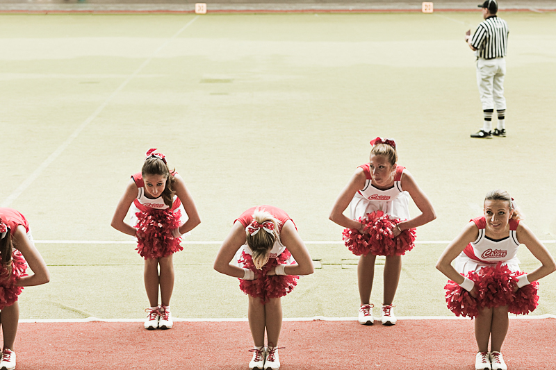 © Vincenzo Cammarata, Milano, 2010, Leader si nasce. Cheer si diventa.