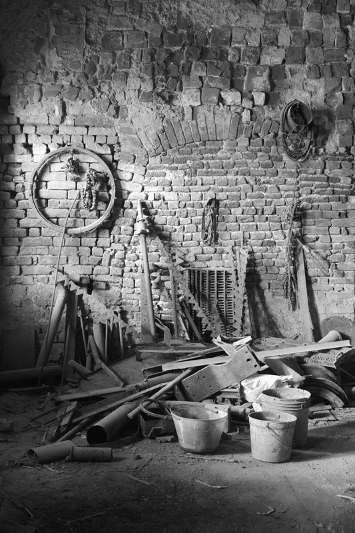 &copy; Stefano Bergna, Cascina Sella Nuova Milano, aprile - maggio 2011