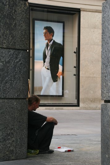&copy; Giorgio Gherardi, Milano, 2010, Advertisement