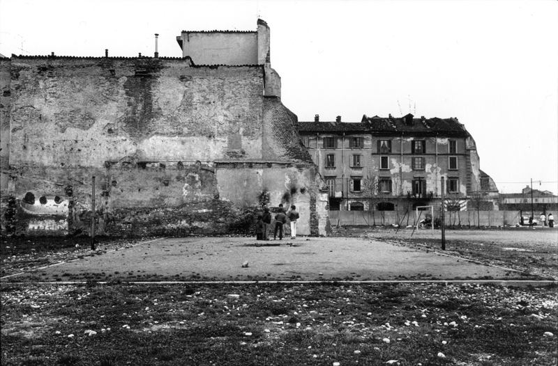&copy; Virgilio Carnisio, Milano, 2011, Isola untitled.